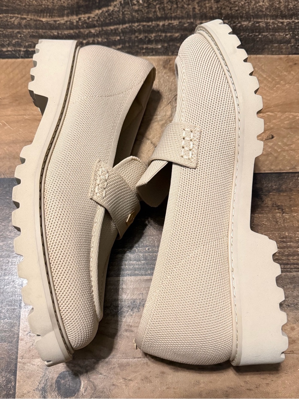 Vivaia Round-Toe Platform Chunky Heel Francesca Loafers - Picture 4 of 7